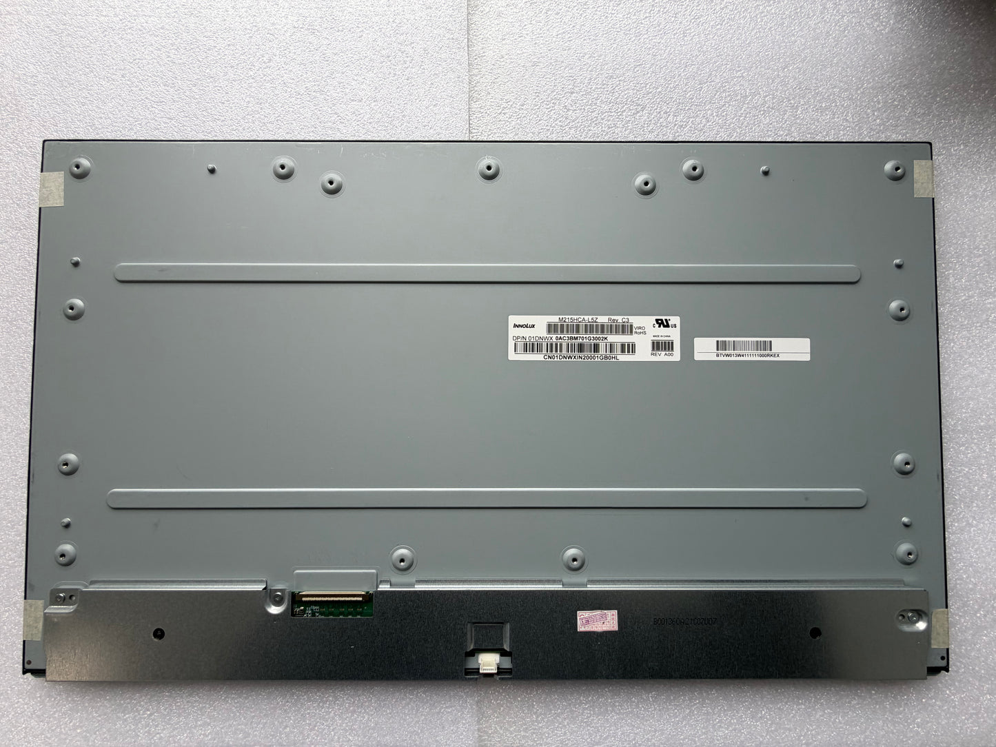 M215HCA-L5Z